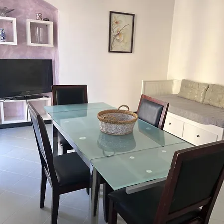 Golfo Dei Poeti Apartment